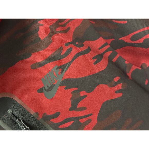 Nike Tech Fleece Tracksuit Red Camo Hoodie Size M - DQ4956-070 - Picture 8 of 14